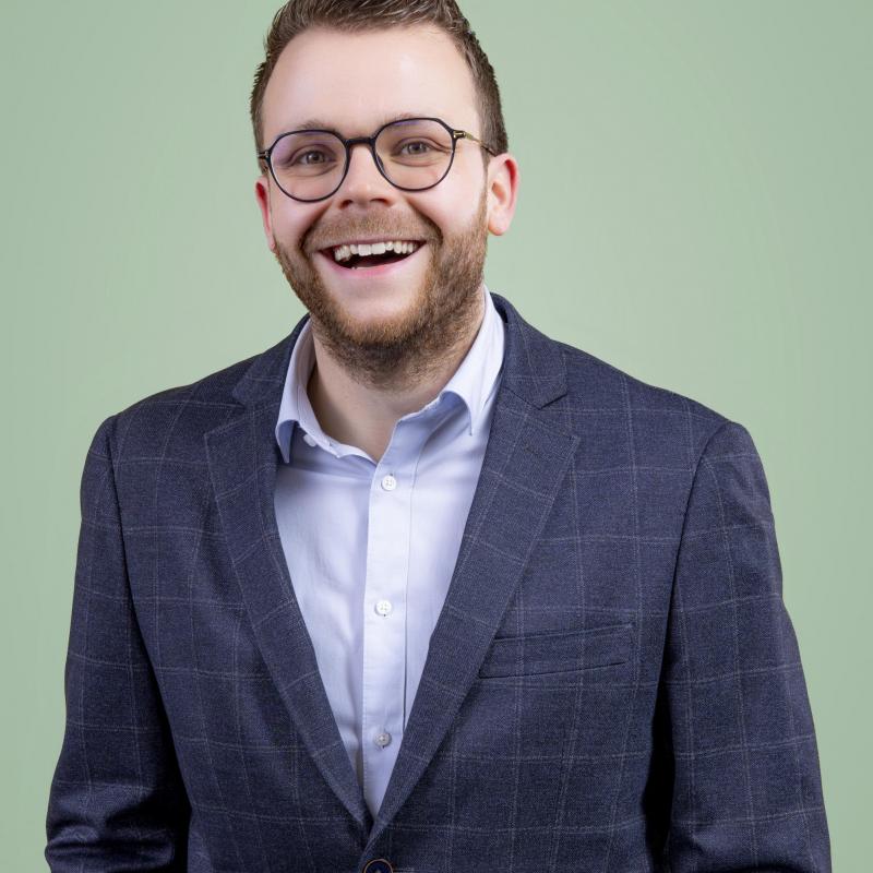 👋Even voorstellen: Jelle, jouw contactlensspecialist bij Kruytzer! 👁️